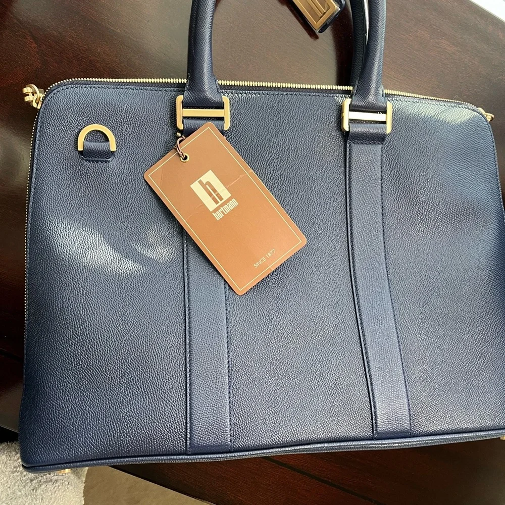 NWOT Hartmann since1877creates luxurious leather travel bags.Navy Slim Briefcase - Picture 8 of 15
